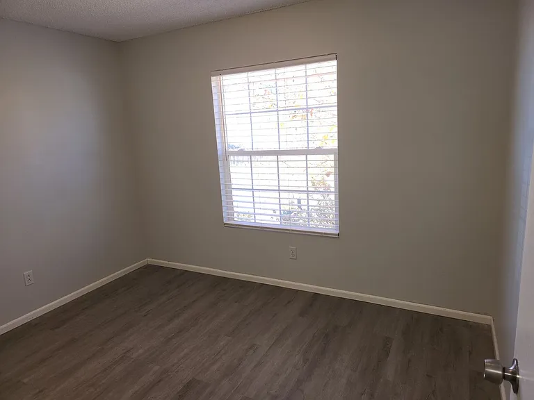 5641 Tomiche Dr — Photo 13