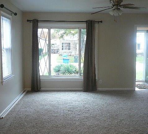 4th image of 1107 Dawnwood Dr