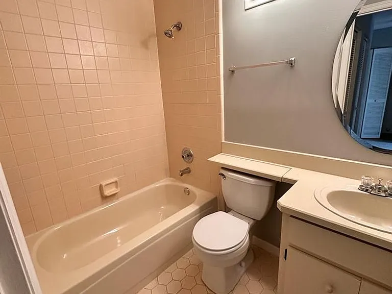 505 Bristol Dr — Photo 15