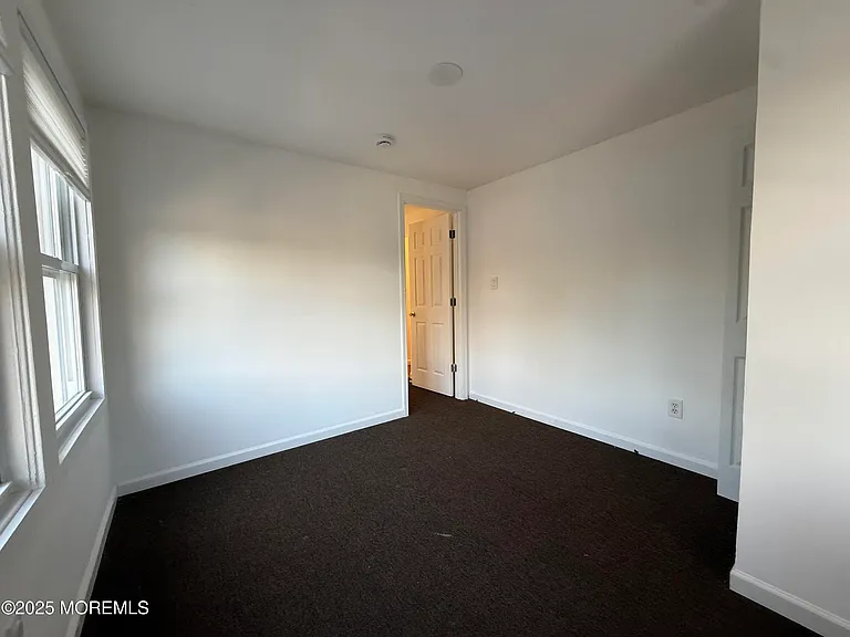 604 Irving Pl — Photo 8