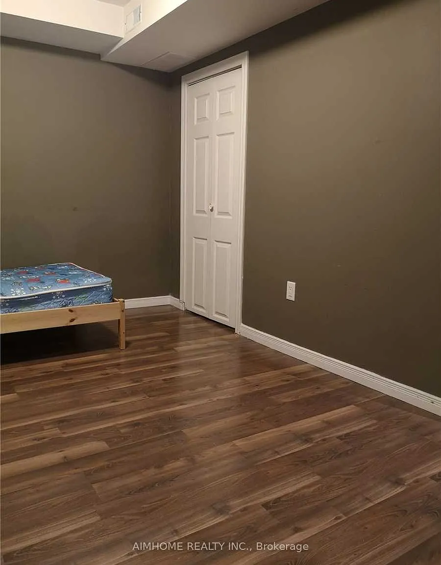 1 bed, $1,300 — Photo 4