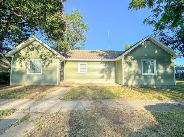 216 N Lincoln St, Bennington, KS 67422