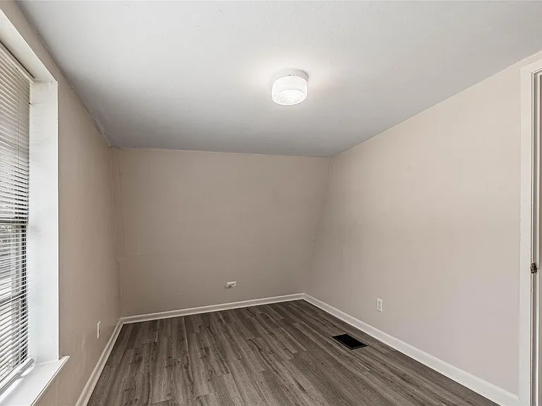 712 Cline St #A — Photo 9