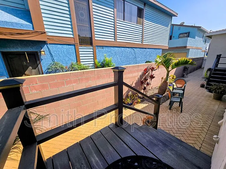 2601 Gates Ave #C — Photo 17