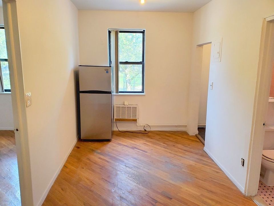 1st image of 2165 1st Ave APT 4
