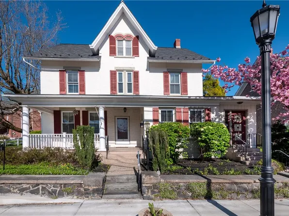 134 S Main St, Coopersburg, PA 18036