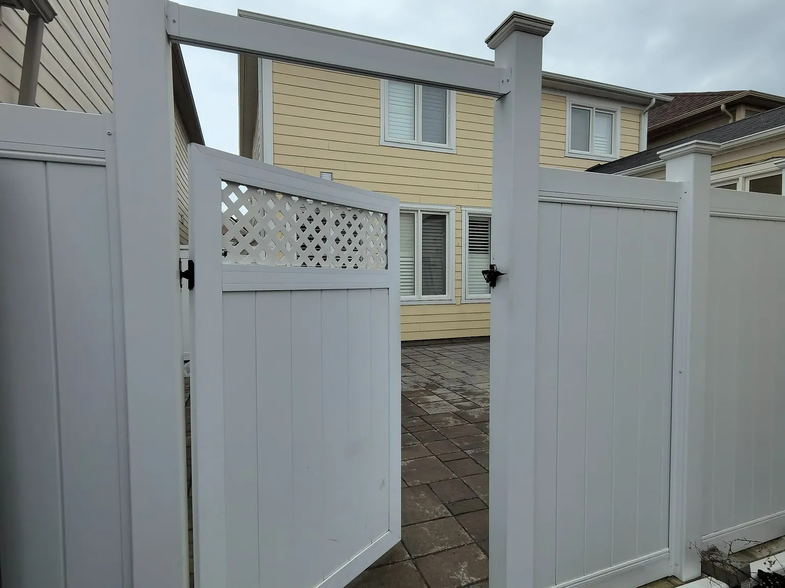 2 bed, $1,900 — Photo 4