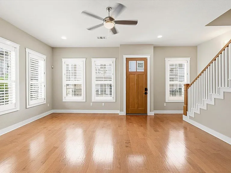 2520 Bluebonnet Ln #40 — Photo 6