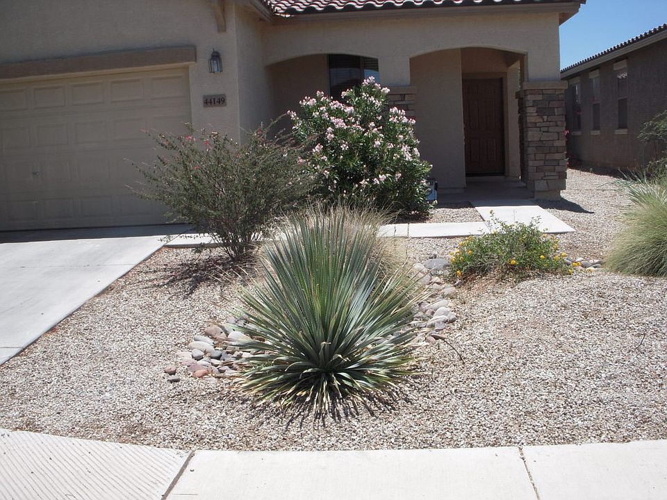 1st image of 44149 W Askew Dr