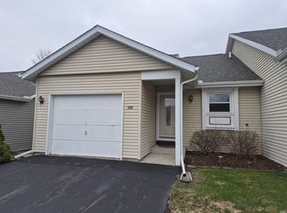 2028 Poppy Ct, Mishawaka, IN