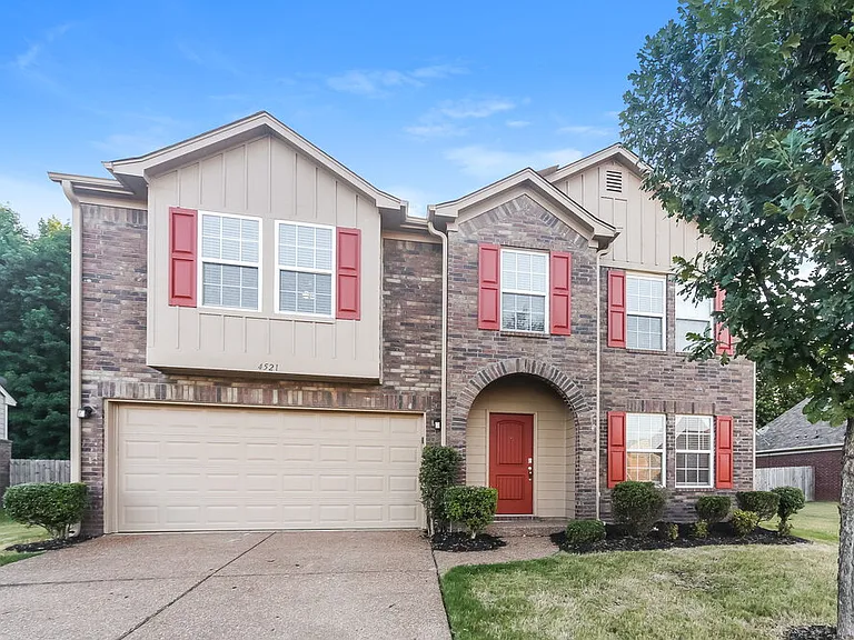 4521 Oakden Ln — Photo 1