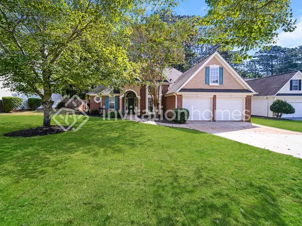 304 Freeman Forest Dr, Newnan, GA 30265