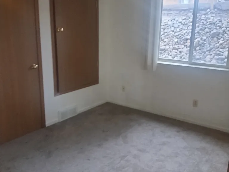 Country Village Apartments — Photo 5