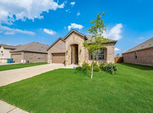 2828 Trusting Way, Aubrey, TX 76227