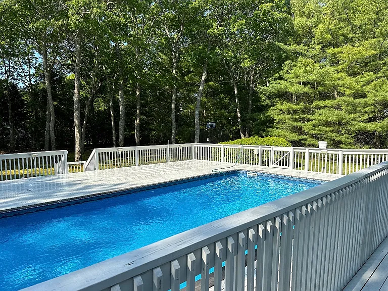 10 Skyes Neck Ct — Photo 4