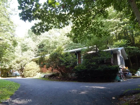 34 Sleepy Hollow Rd, Drums, PA 18222