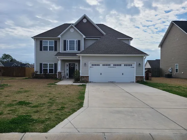 403 Derrick Dr, Sneads Ferry, NC 28460