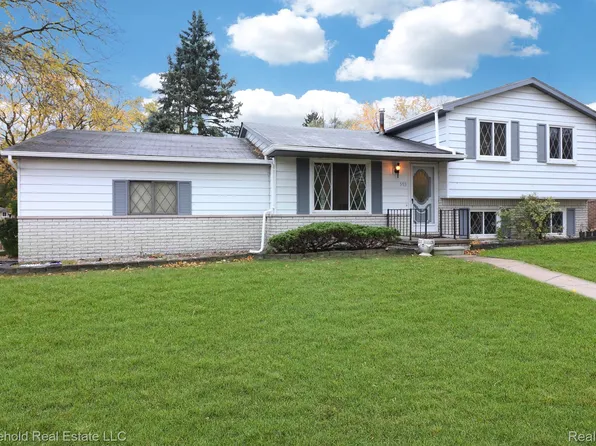 593 Pearsall Ave, Pontiac, MI 48341