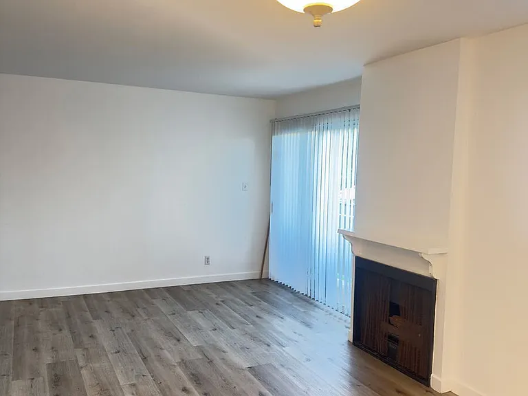 1251 Wellesley Ave #104 — Photo 6