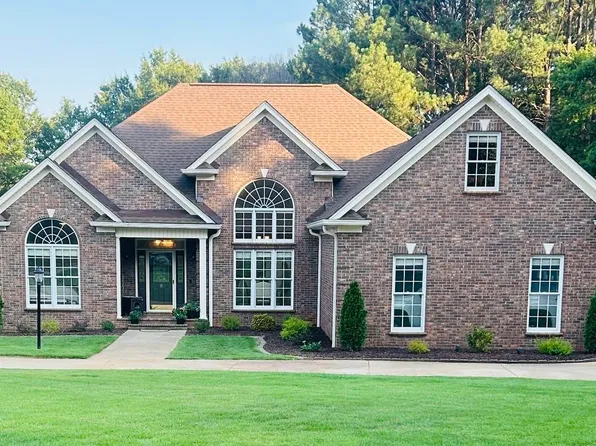 6 Lanshore Ct, Taylors, SC 29687