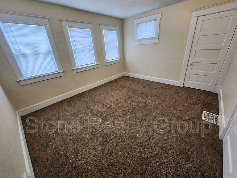 339 Nebeker St — Photo 8