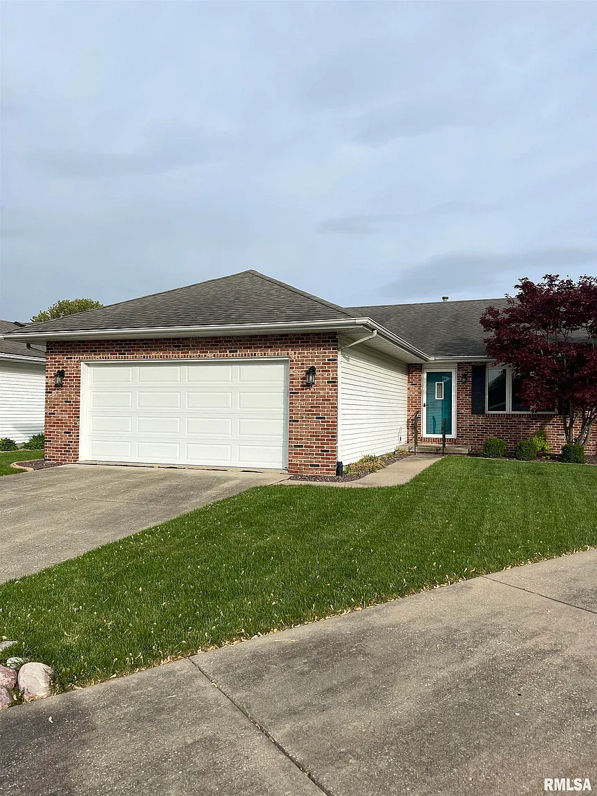 2720 S Chase Dr photo 1