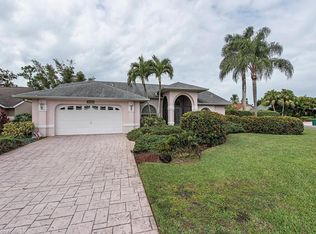 6807 Weatherby Ct, Naples, FL 34104