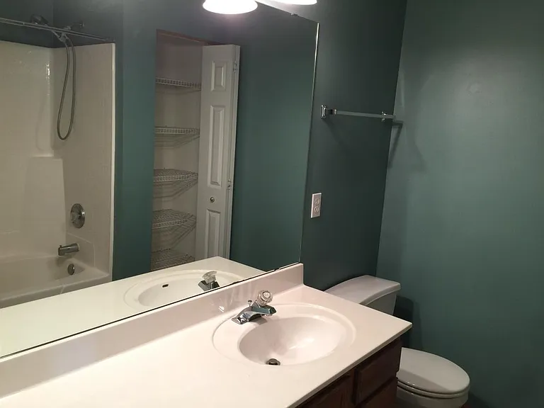 1023 Providence Dr #TOWNHOUSE — Photo 9