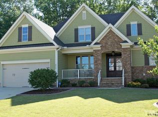 612 Hollymont Dr, Holly Springs, NC 27540