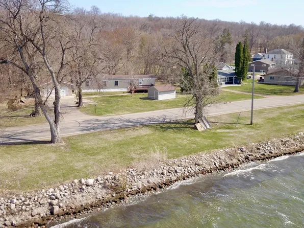 18654 S Lakeshore Dr, Glenwood, MN 56334