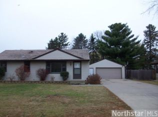 1065 McKee St, Eagan, MN 55121
