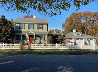 53 Ketewamoke Ave, Babylon, NY 11702