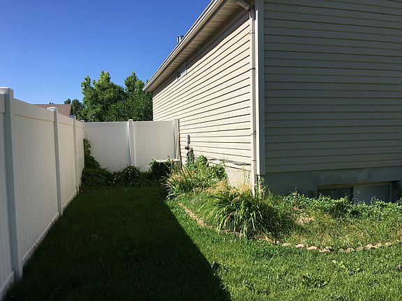 east side, AC unit