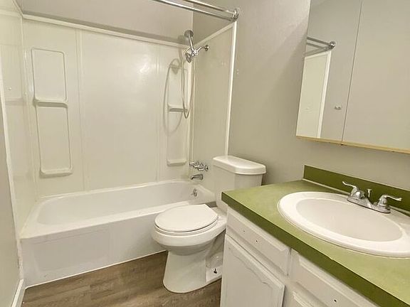 5th image of 1885 Nueva Vista Dr