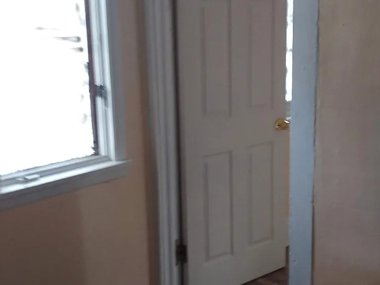 192 Weaver St #UPPER — Photo 11