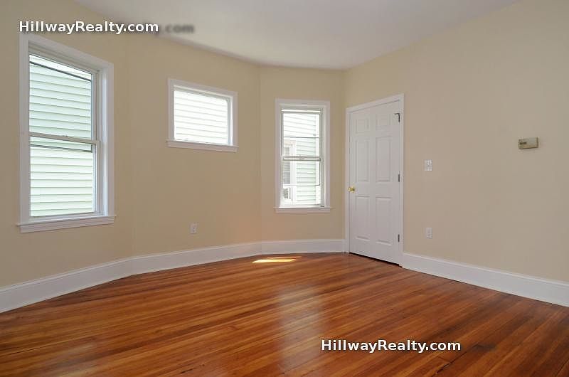 2nd image of 68 Prescott St #2