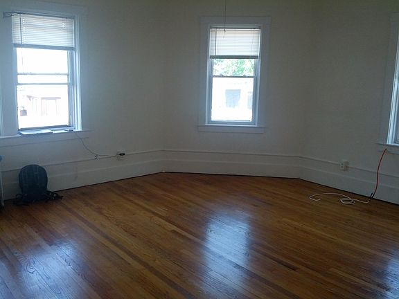 4th image of 25 Broezel St #306