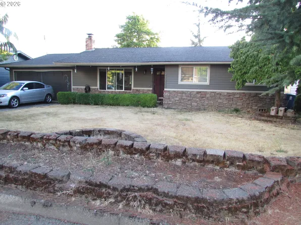 360 Cindy Ln, Mount Angel, OR 97362