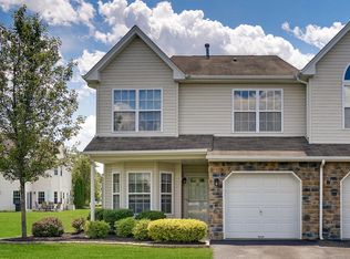 35 Thistledown St, Tinton Falls, NJ