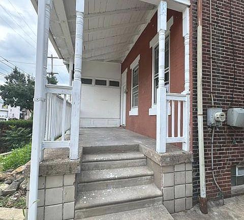 4th image of 6720 Tulip St