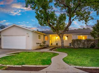 368 W Antonio Dr, Clovis, CA 93612