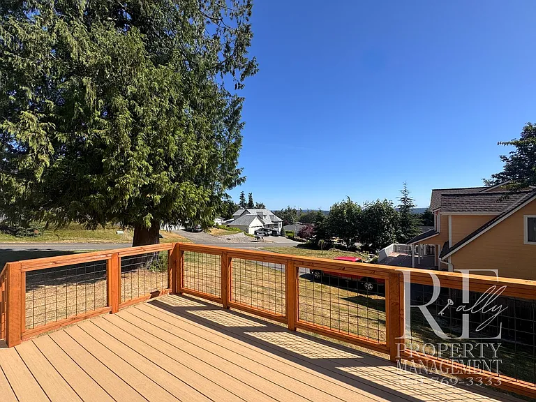 7250 Valley Wood Pl NE — Photo 26