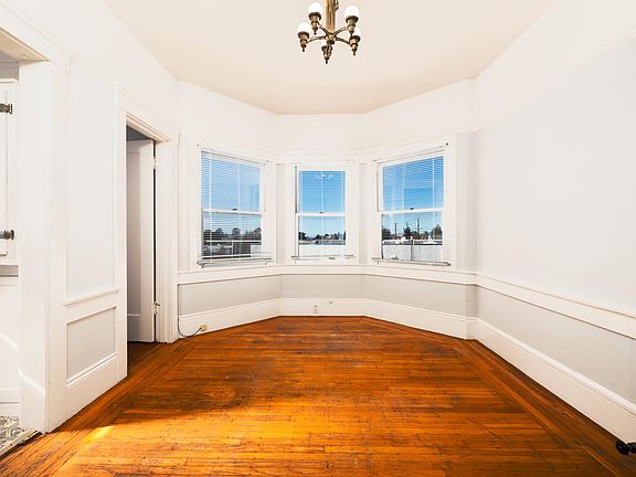 studio facing The Bay!