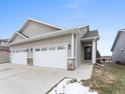 631 Prairie Blvd, Dakota Dunes, SD, 57049