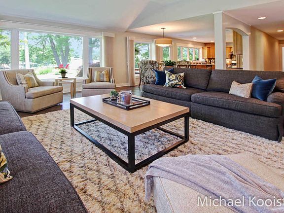 3rd image of 3486 Goodwood Dr SE