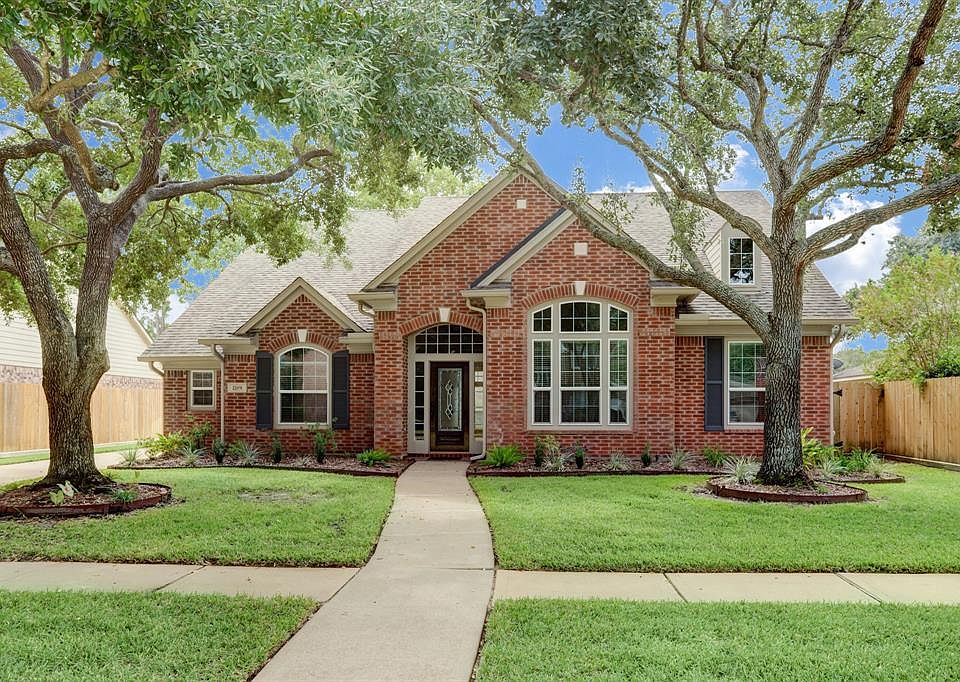 1st image of 22031 Treesdale Ln