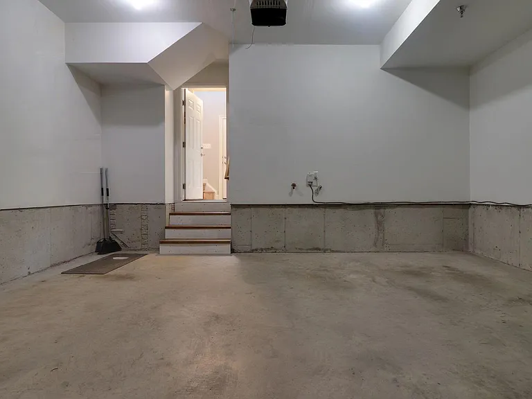643 Pullman Pl — Photo 58