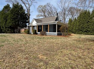 5264 Hilltop Rd, Jamestown, NC 27282