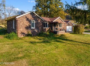 4110 Roberts Rd, Corryton, TN 37721