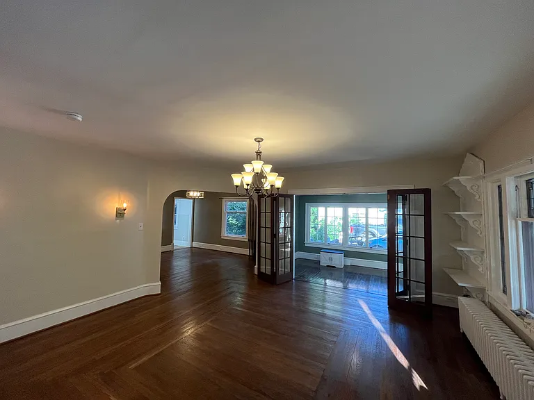 Entry room